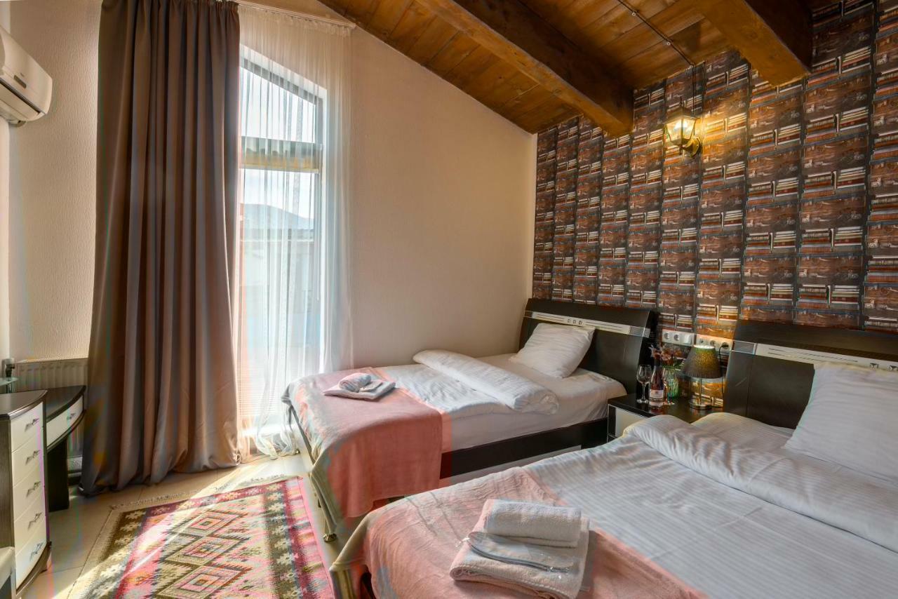 Accent Hotel Тбилиси Экстерьер фото