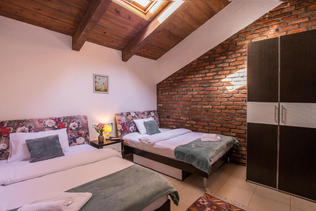 Accent Hotel Тбилиси Экстерьер фото